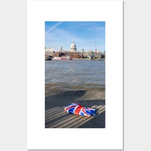 London Union Jack plastic bag Posters and Art